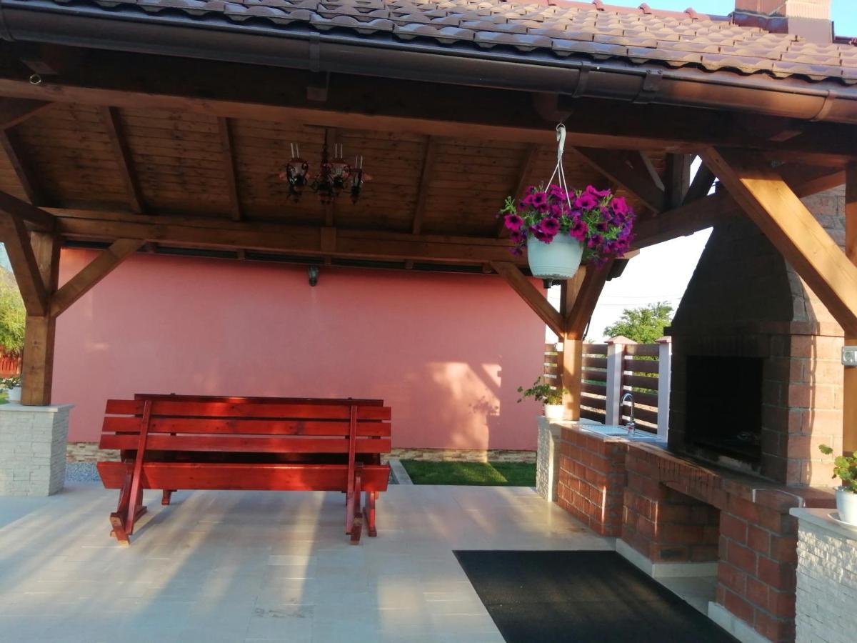 Pensiunea La Tavi Murighiol Esterno foto